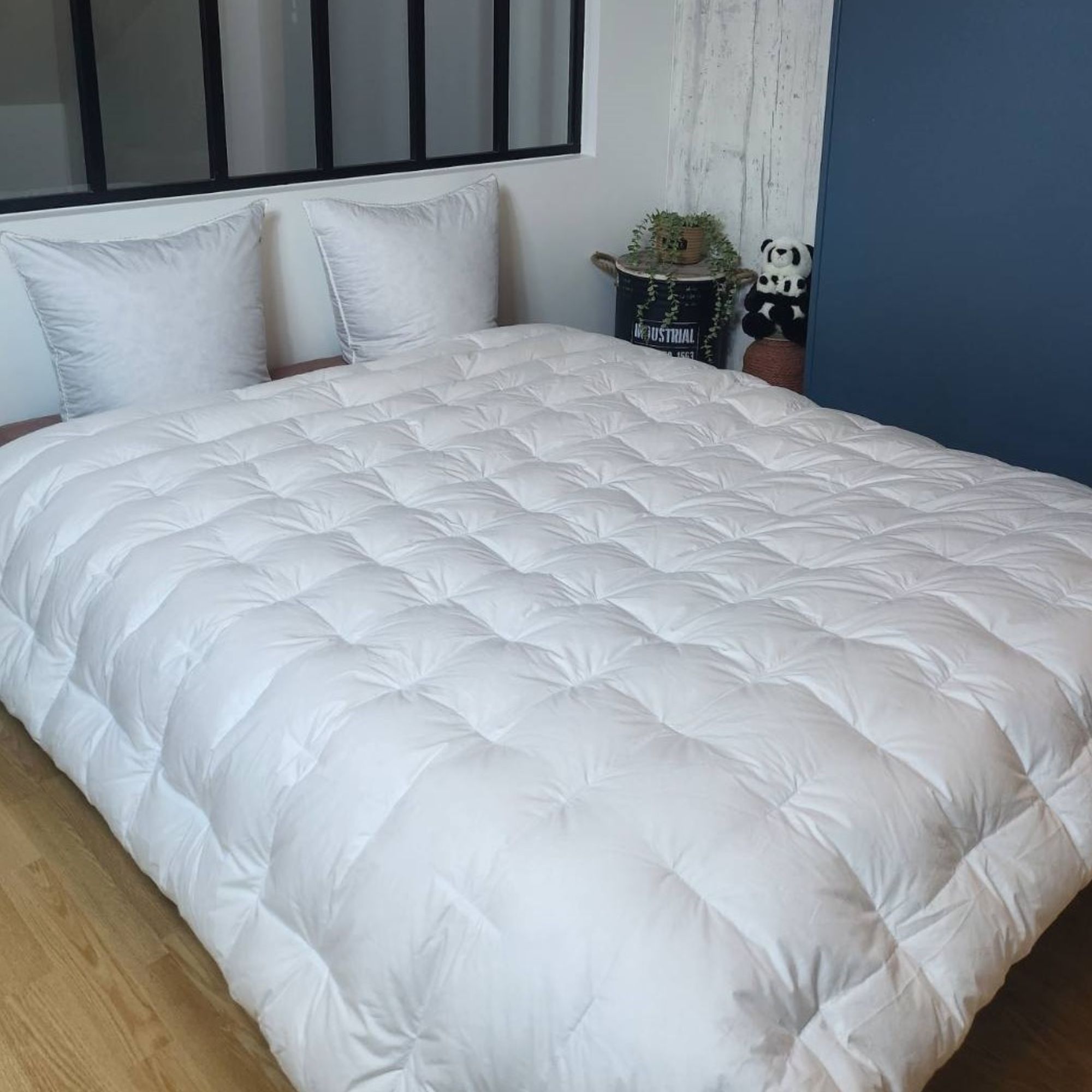 NOUVEAUTÉ – COUETTE PIQUÉE 210×210 – 144 piqûres