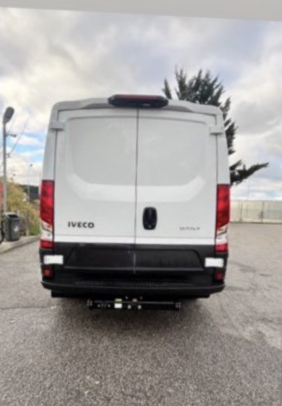 Iveco daily 35 c21 210ch 2023